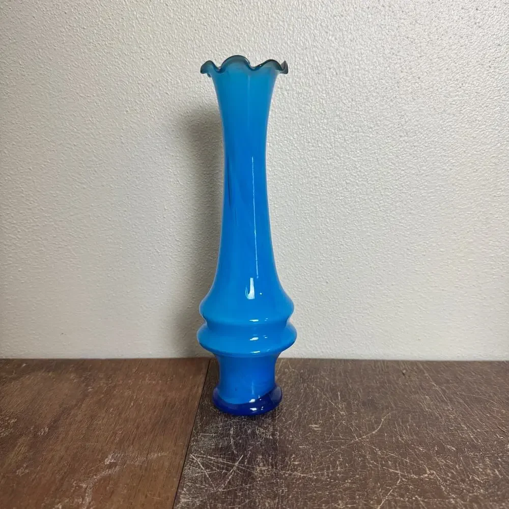 Vintage Hand Blown Blue Ruffle Top Rim 8 inch‎ Flower Bud Vase